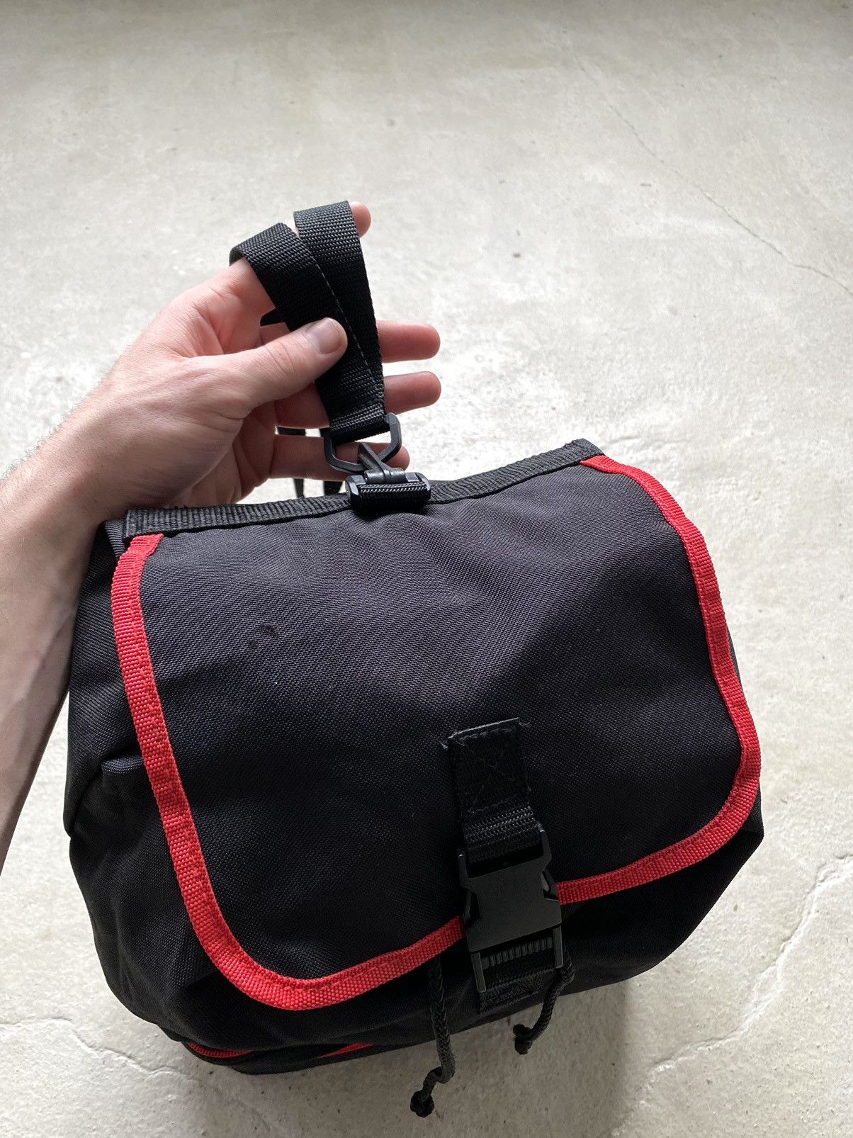 Marlboro 90’s Rare! Vintage Marlboro Bagpack Transformer Bag Hype Size ONE SIZE - 8 Thumbnail
