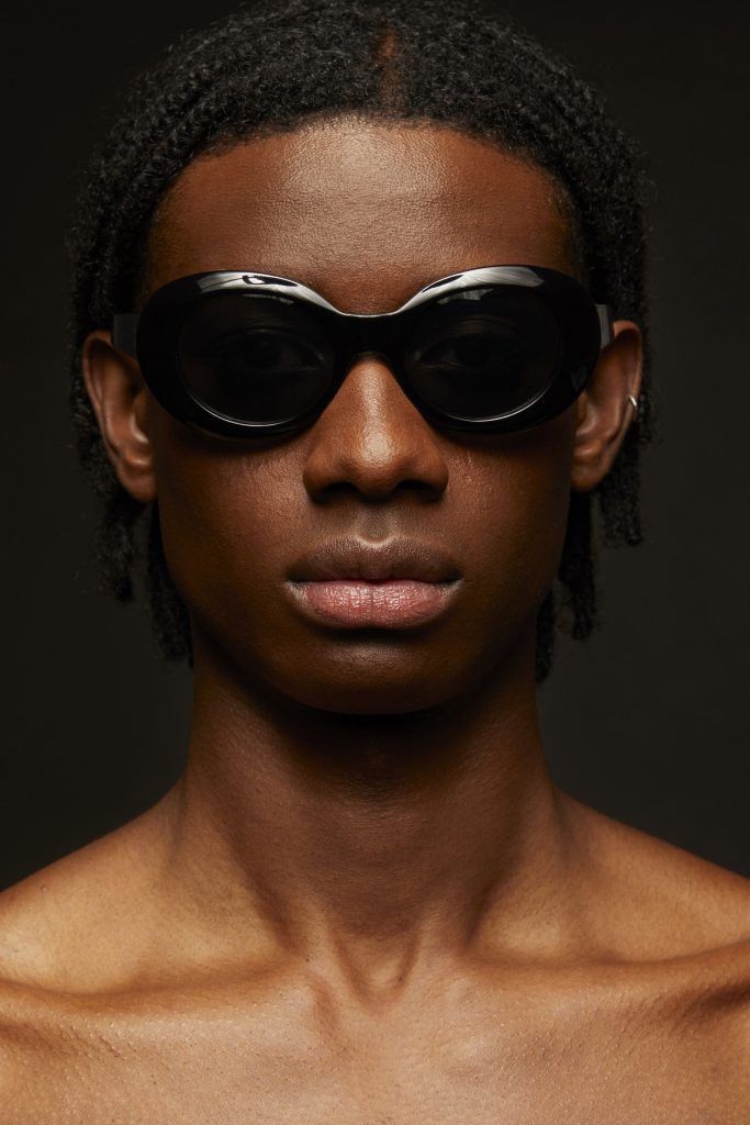 Acne Studios Kurt Cobain Mustang oval frame sunglasses. Size ONE SIZE - 8 Thumbnail