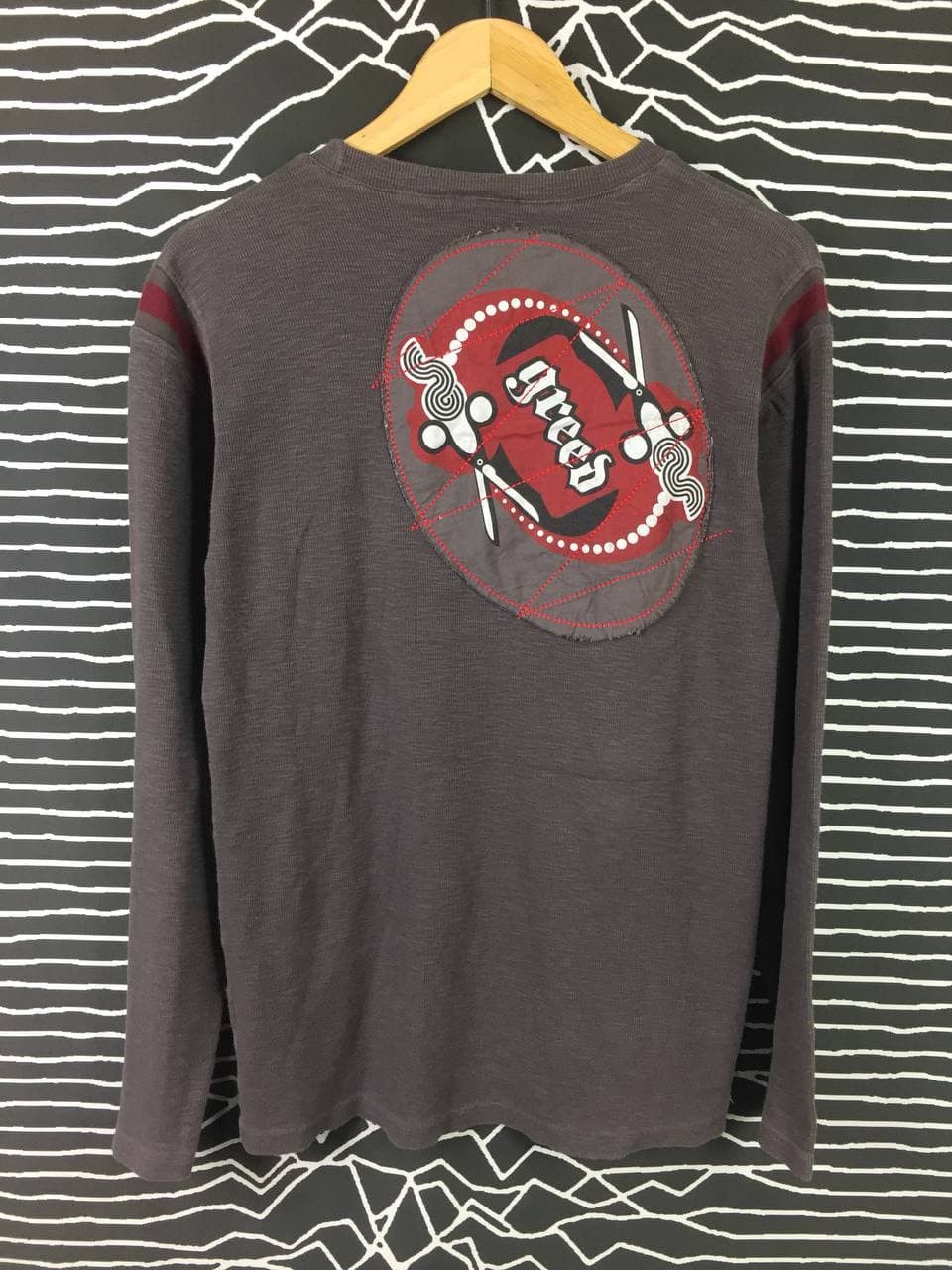Paul Smith twelve:ten x R.Newbold Paul Smith 'Greed' Longsleeve Tee Size US M / EU 48-50 / 2 - 7 Thumbnail
