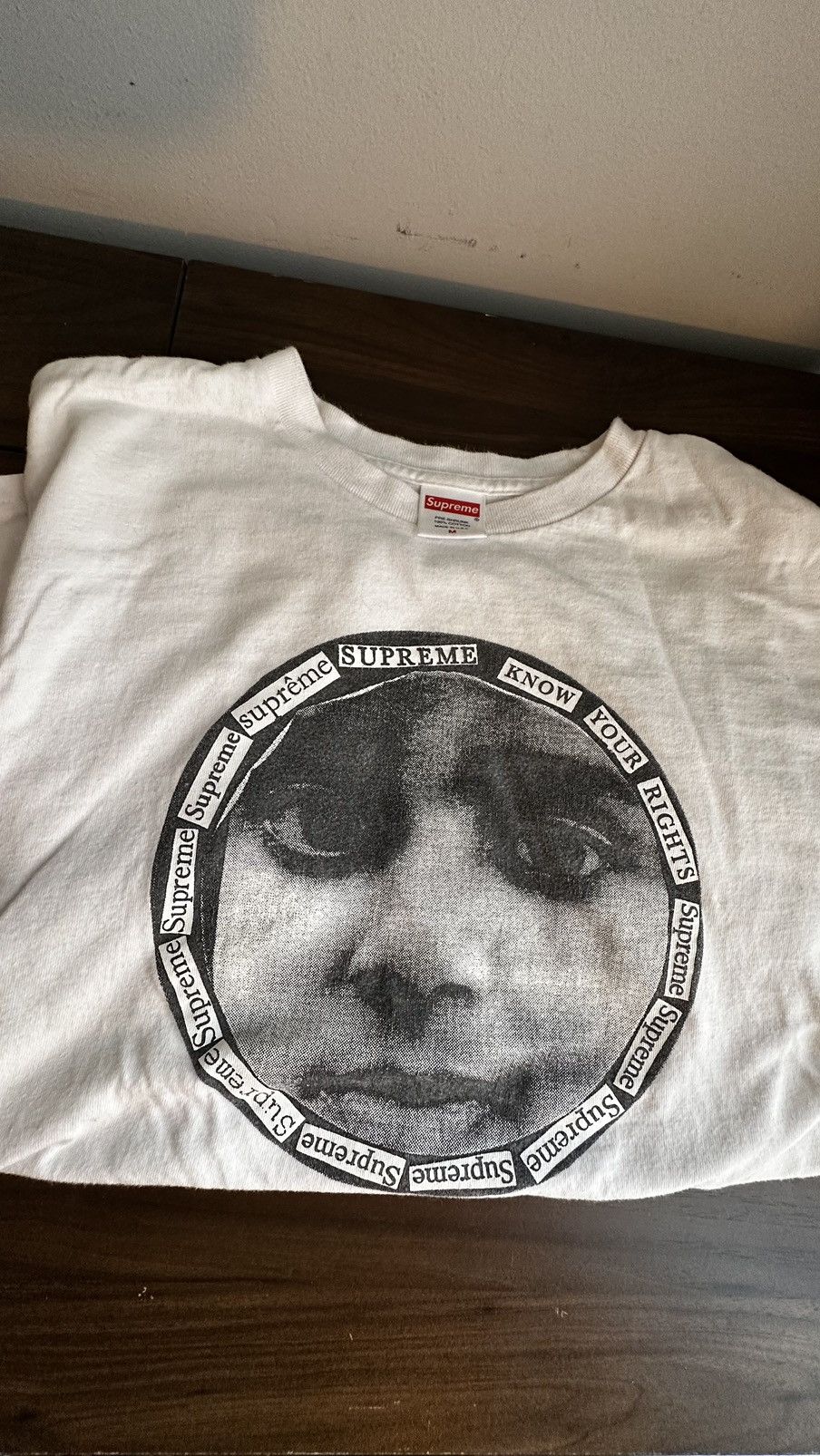 Supreme SS17 Know Your Rights Tee 白 Size LARGE Supreme Know Your Rights Tee (SS17) - $44