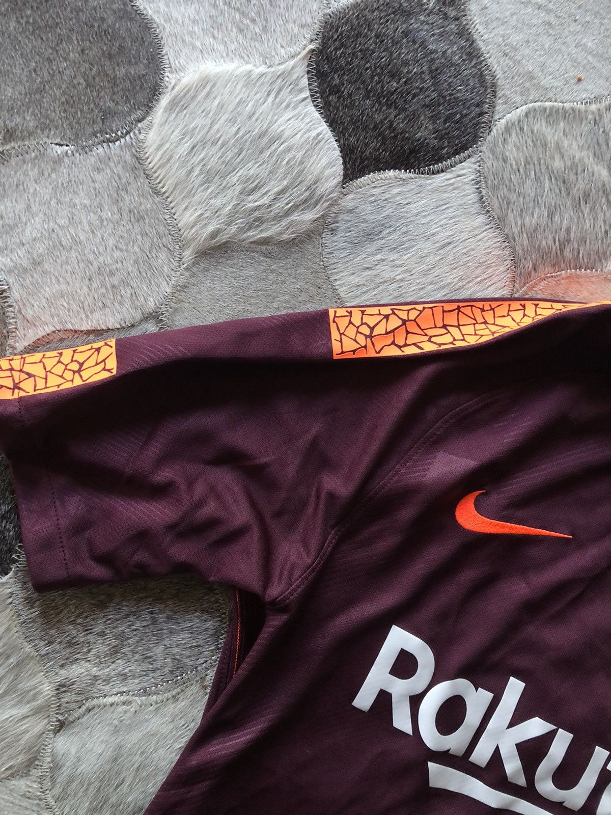 Nike 2019 nike Barcelona jersey Size US S / EU 44-46 / 1 - 6 Thumbnail