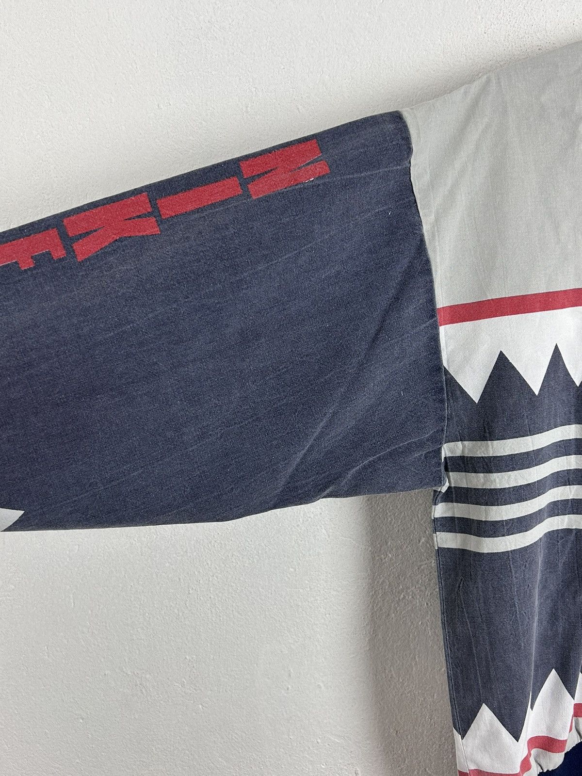 Nike 80s Vintage Nike Sharks Basketball AOP Crewneck Sweatshirt Size US M / EU 48-50 / 2 - 5 Thumbnail