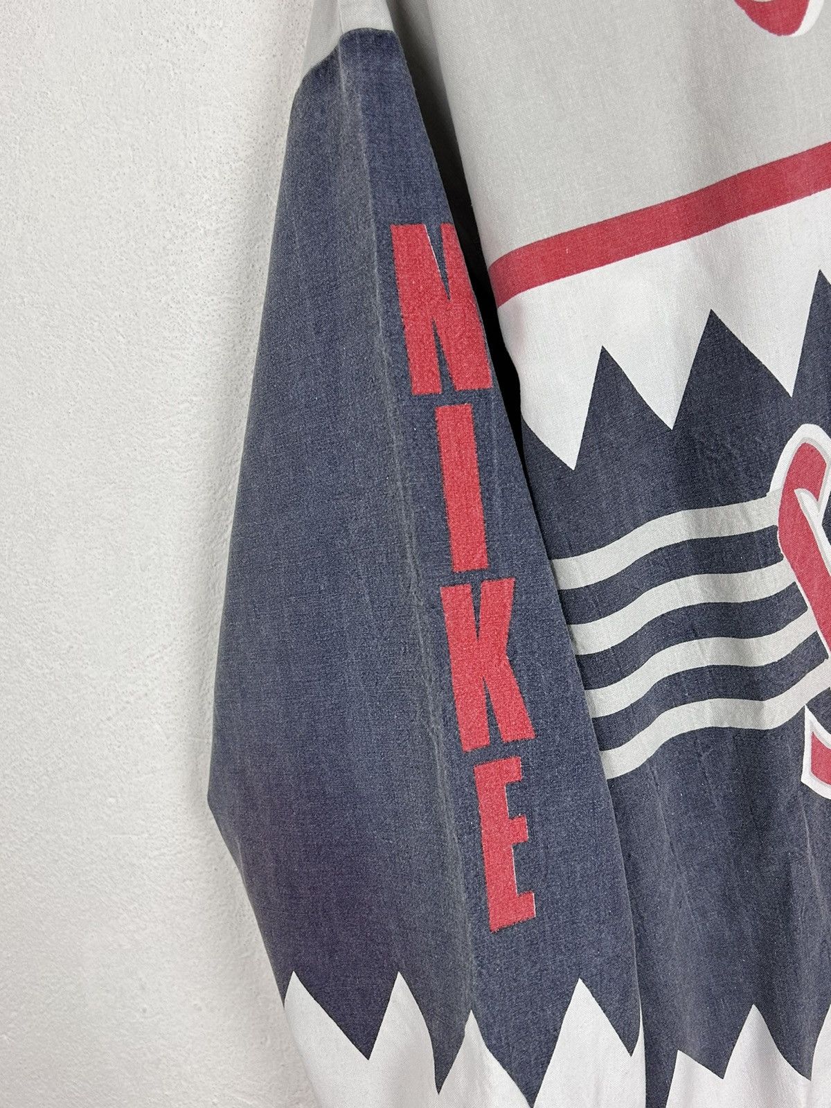 Nike 80s Vintage Nike Sharks Basketball AOP Crewneck Sweatshirt Size US M / EU 48-50 / 2 - 2 Thumbnail