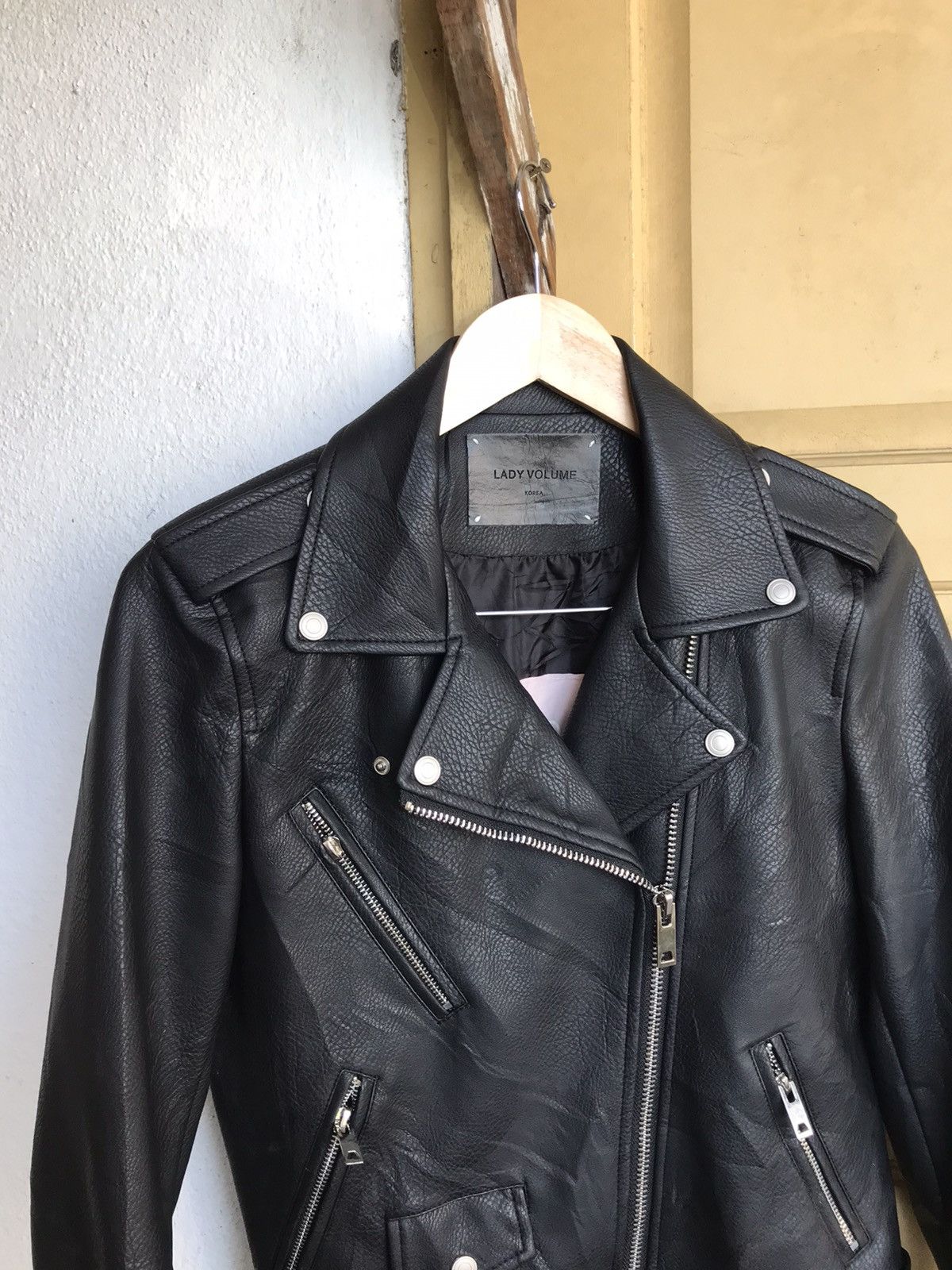 Seditionaries Nice❗️Korean Brands Lady Volume Faux Leather Jacket Women Size M / US 6-8 / IT 42-44 - 4 Thumbnail