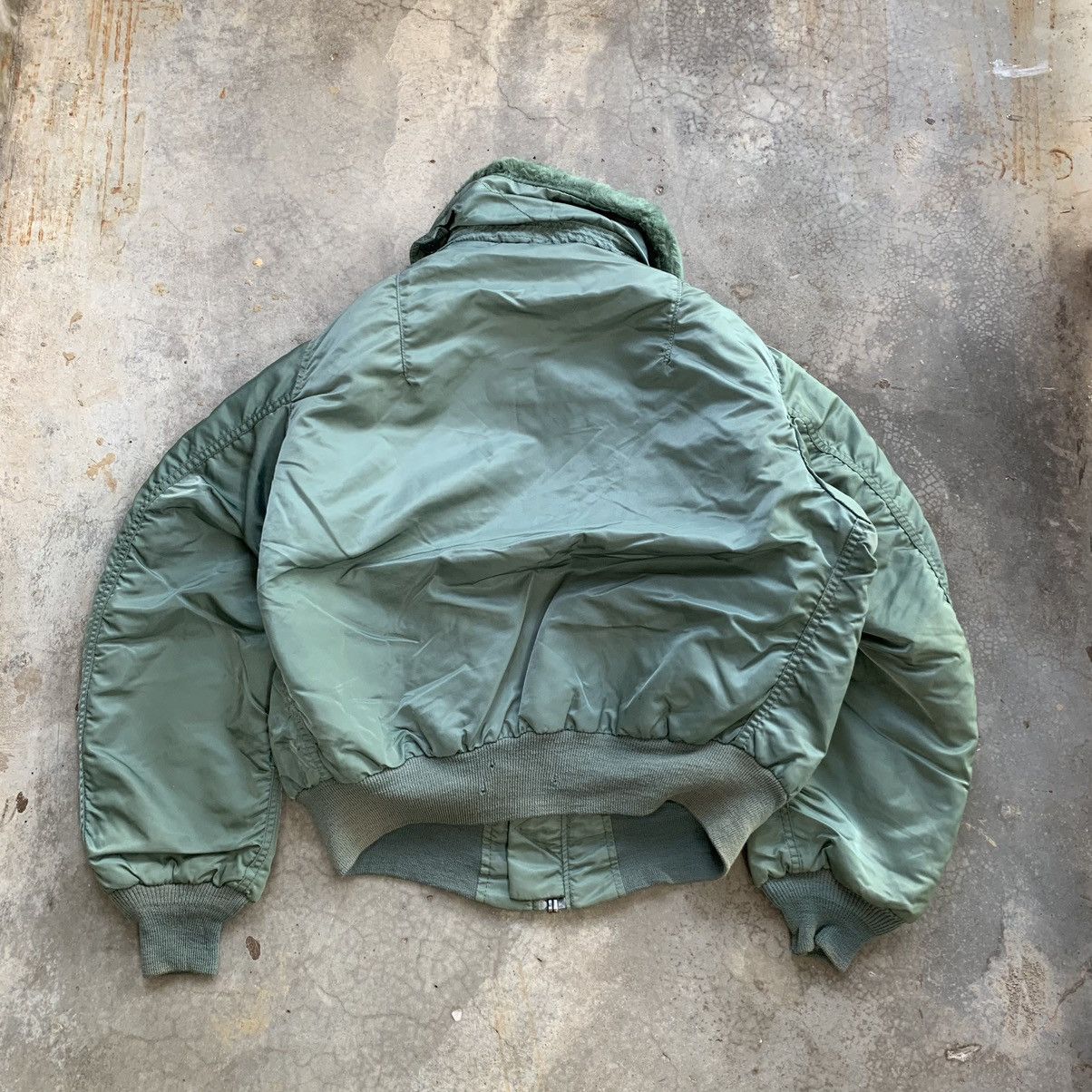 Alpha Industries Vintage US Army Air Force B-15D Bomber Jacket Size US L / EU 52-54 / 3 - 2 Thumbnail
