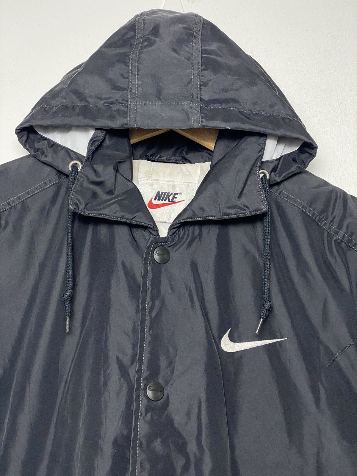 Nike Vintage Nike Swoosh Jacket Travis Scott Windbreaker Hoodies Size US XL / EU 56 / 4 - 3 Thumbnail