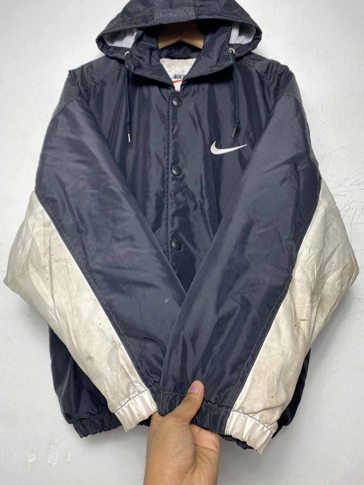 Nike Vintage Nike Swoosh Jacket Travis Scott Windbreaker Hoodies Size US XL / EU 56 / 4 - 6 Thumbnail