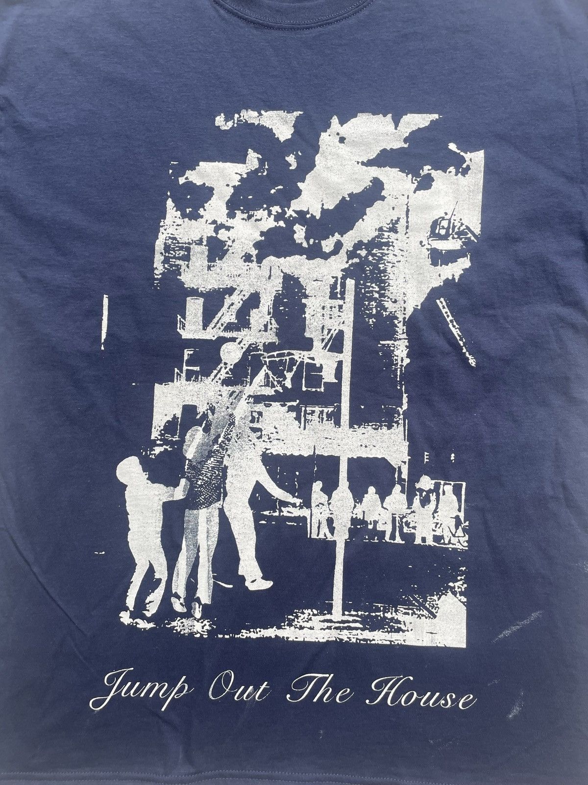 Vintage Jump out the house tee Size US L / EU 52-54 / 3 - 2 Thumbnail
