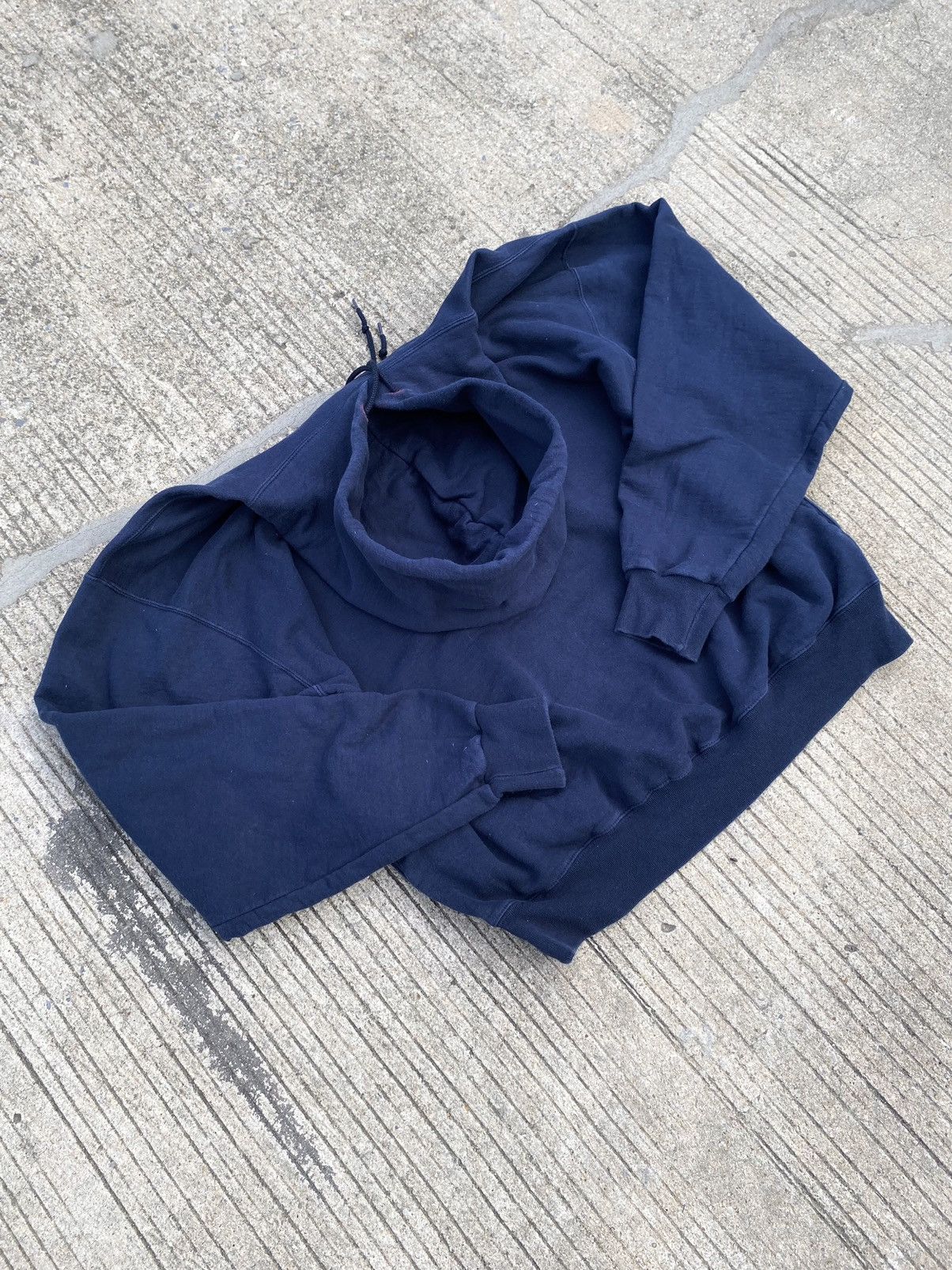 Vintage Rare Russell Athletic Heavyweight Hoodie Size US XL / EU 56 / 4 - 12 Thumbnail