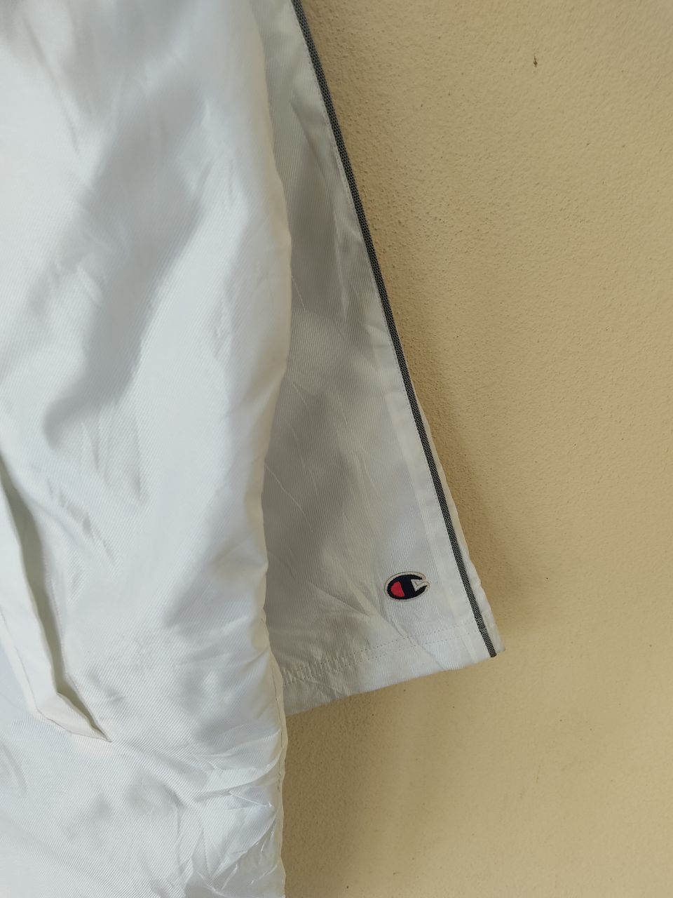 Champion × Vintage VINTAGE CHAMPION LONG WHITE JACKET Size US M / EU 48-50 / 2 - 5 Thumbnail