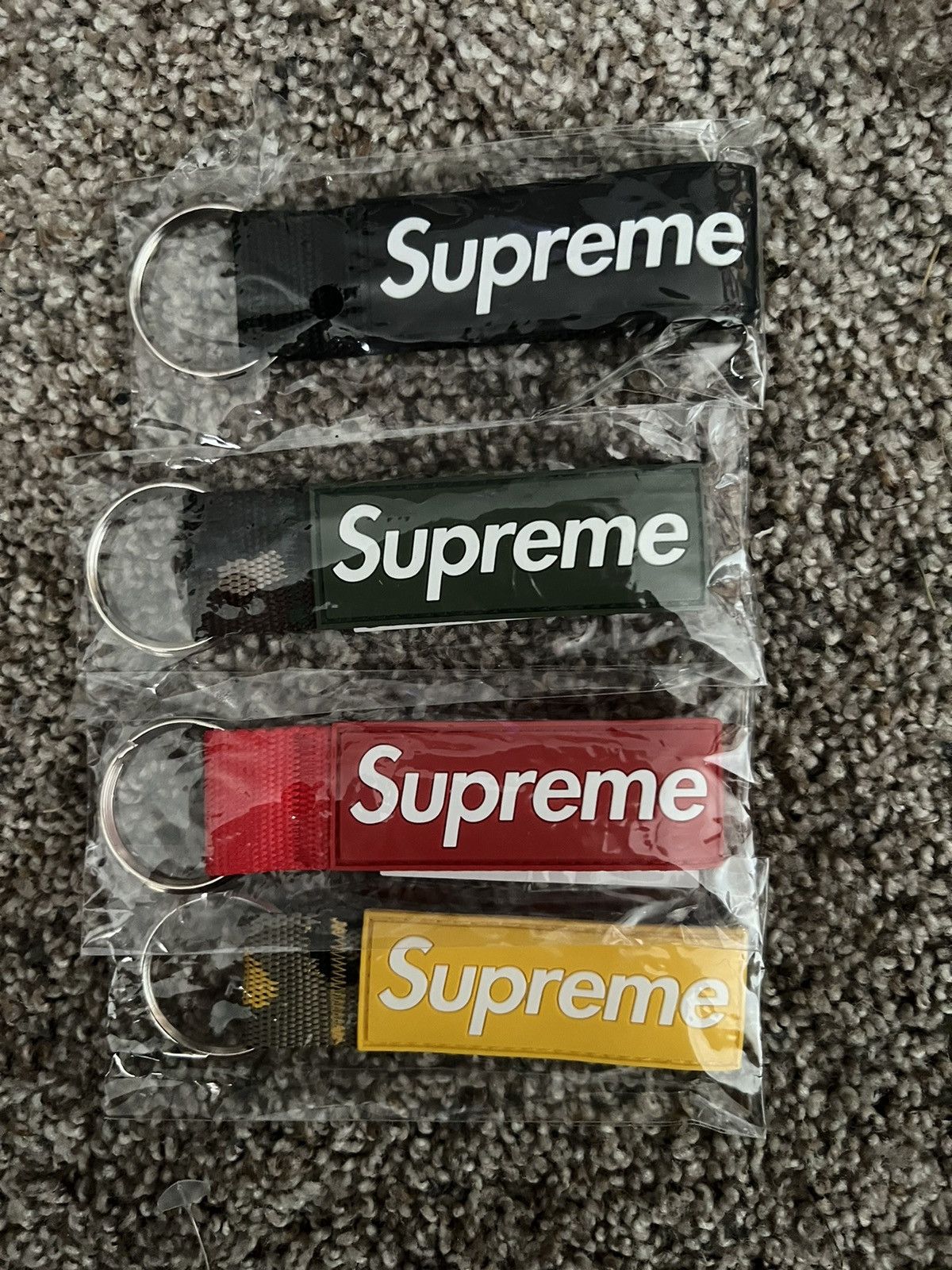 Supreme Supreme webbing keychain set of 4 | Grailed