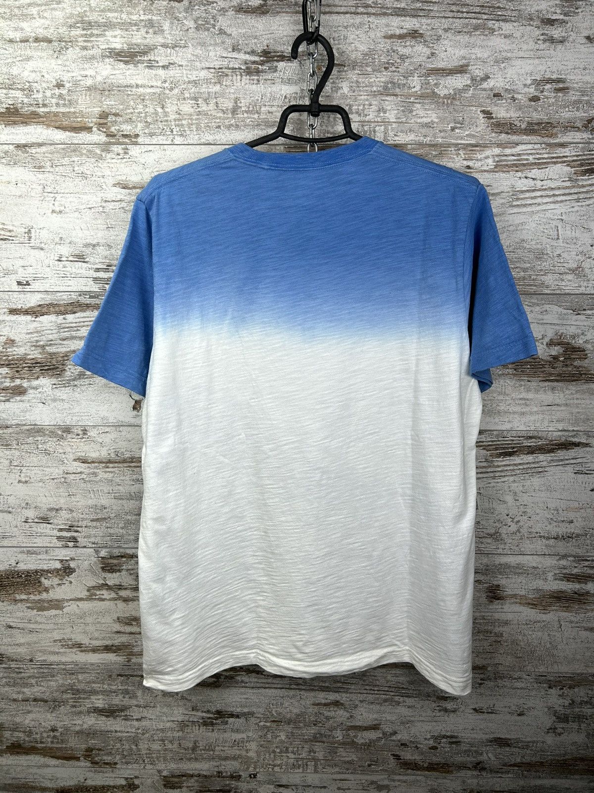 Japanese Brand × Uniqlo Mens Uniqlo Hokusai Blue T Shirt art tee Japanese brand y2k Size US XL / EU 56 / 4 - 8 Thumbnail