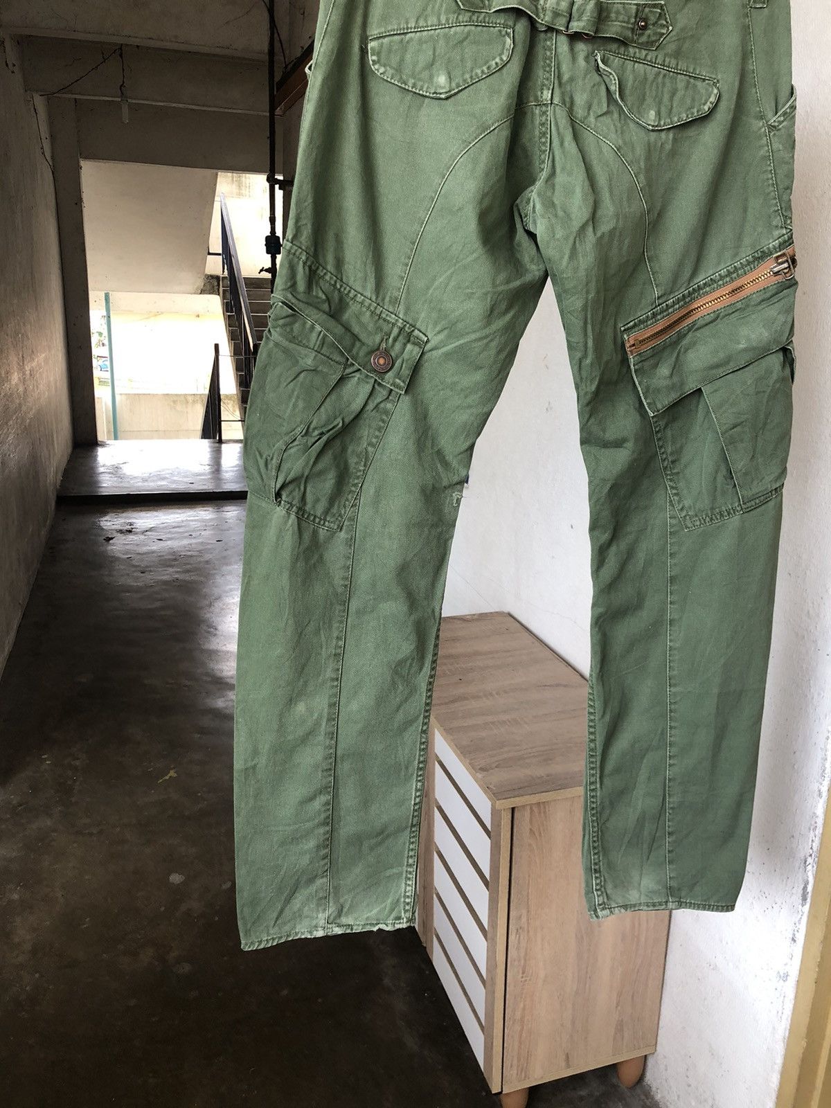 Japanese Brand Vintage Dominate Handcrafted Multi Pocket Cargo Pants Size US 31 - 12 Thumbnail