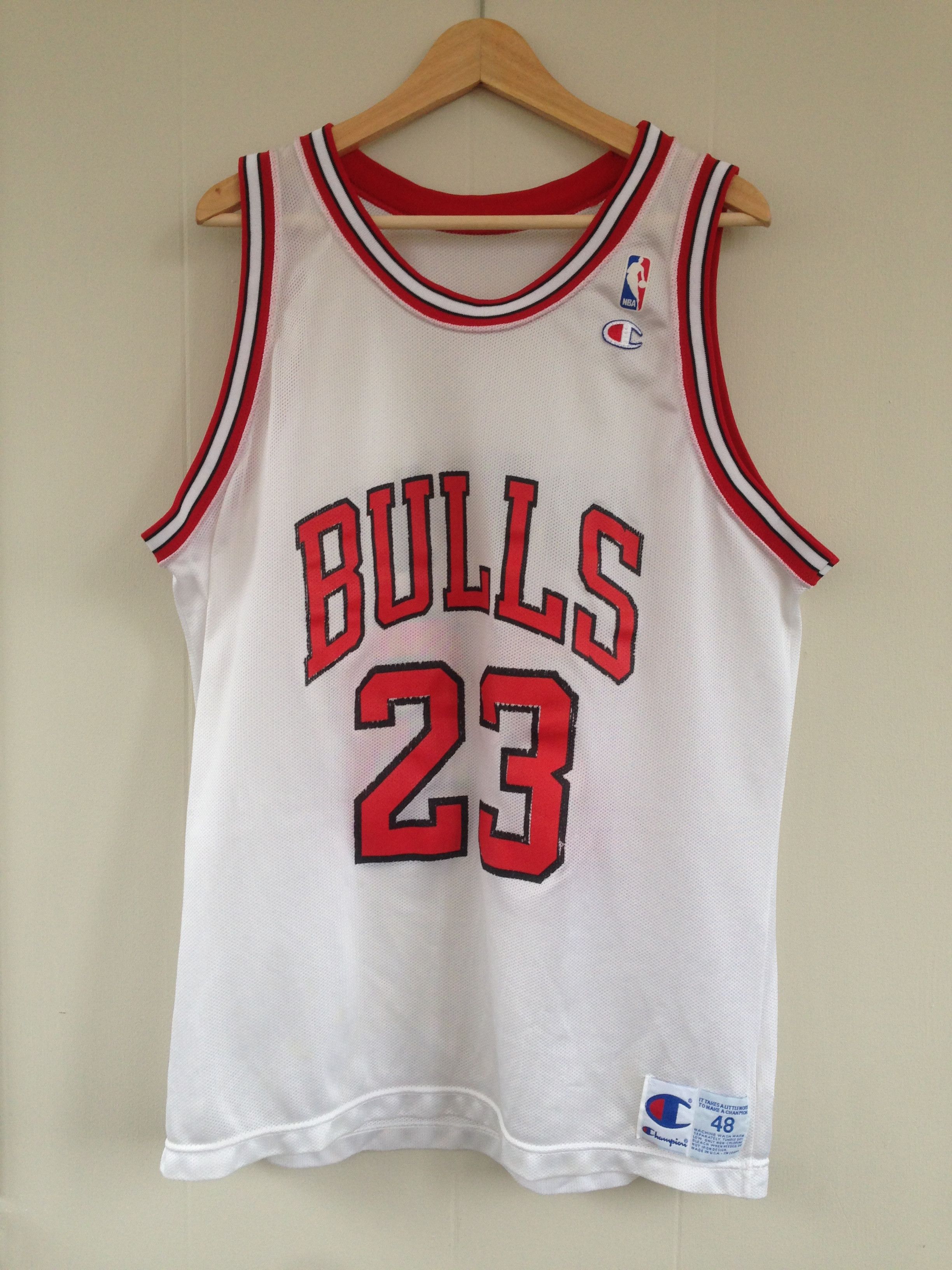 Vintage Champion NBA Chicago Bulls Michael deals Jordan #23 Jersey Size 48 Made In USA