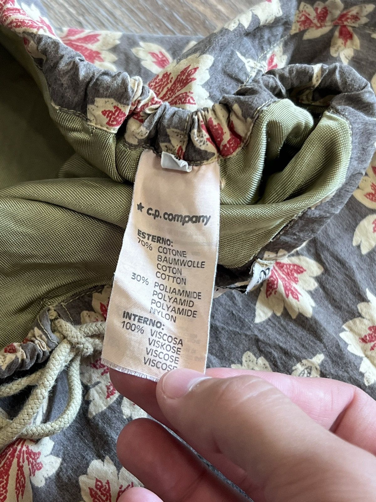 C.P. Company C.P. Company ideas from Massimo Osti flowers swim shorts Size US 34 / EU 50 - 11 Thumbnail