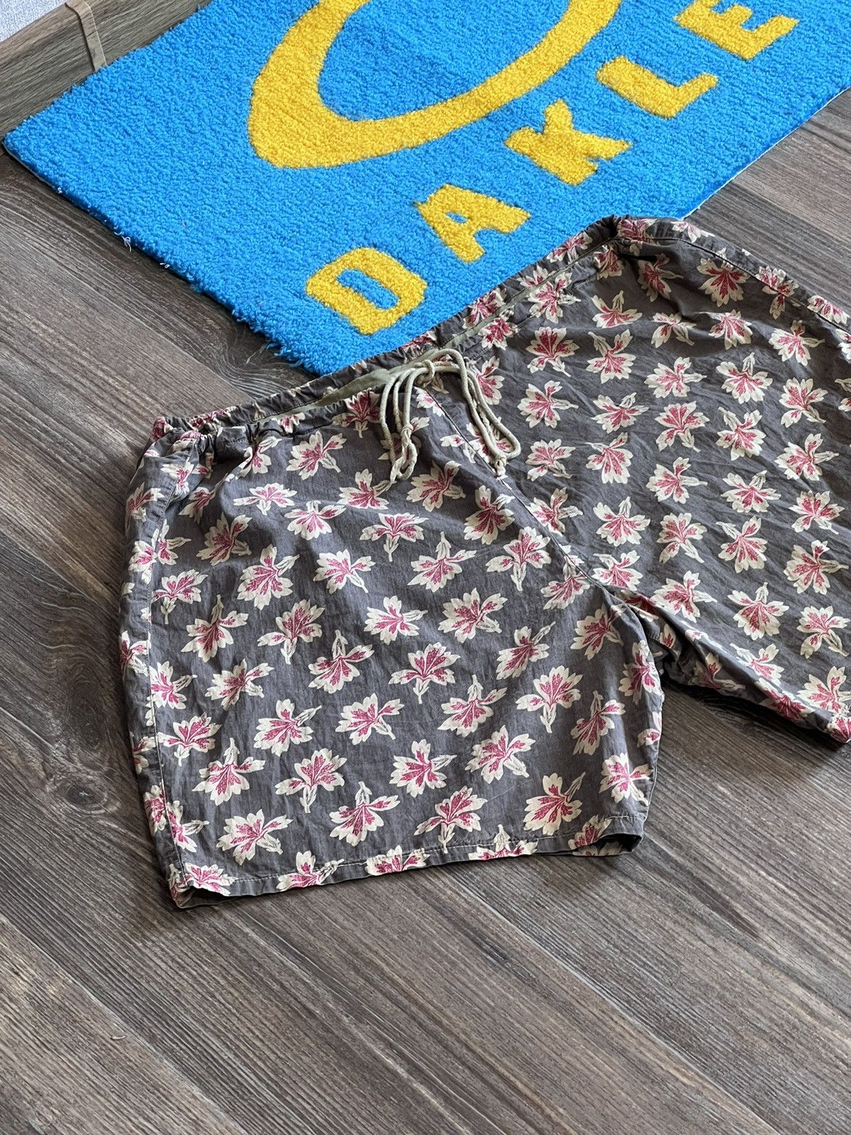 C.P. Company C.P. Company ideas from Massimo Osti flowers swim shorts Size US 34 / EU 50 - 3 Thumbnail