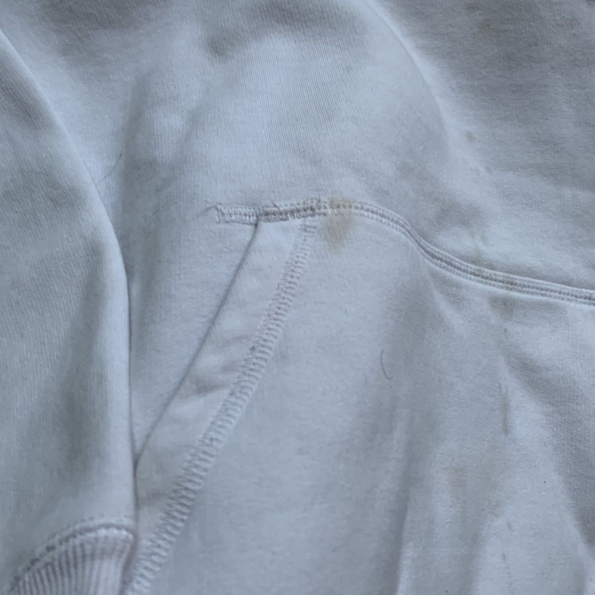 Nike Vintage 2000s Nike Sportswear Swoosh Hoodie Large White Rare Size US L / EU 52-54 / 3 - 3 Thumbnail