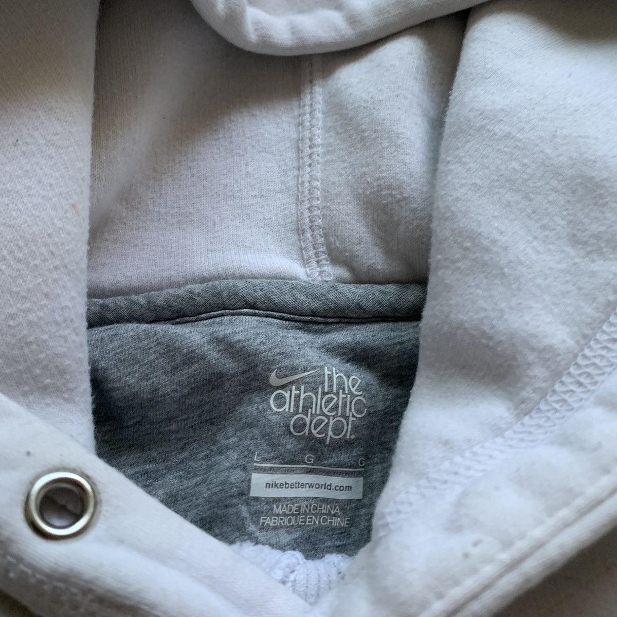 Nike Vintage 2000s Nike Sportswear Swoosh Hoodie Large White Rare Size US L / EU 52-54 / 3 - 5 Thumbnail