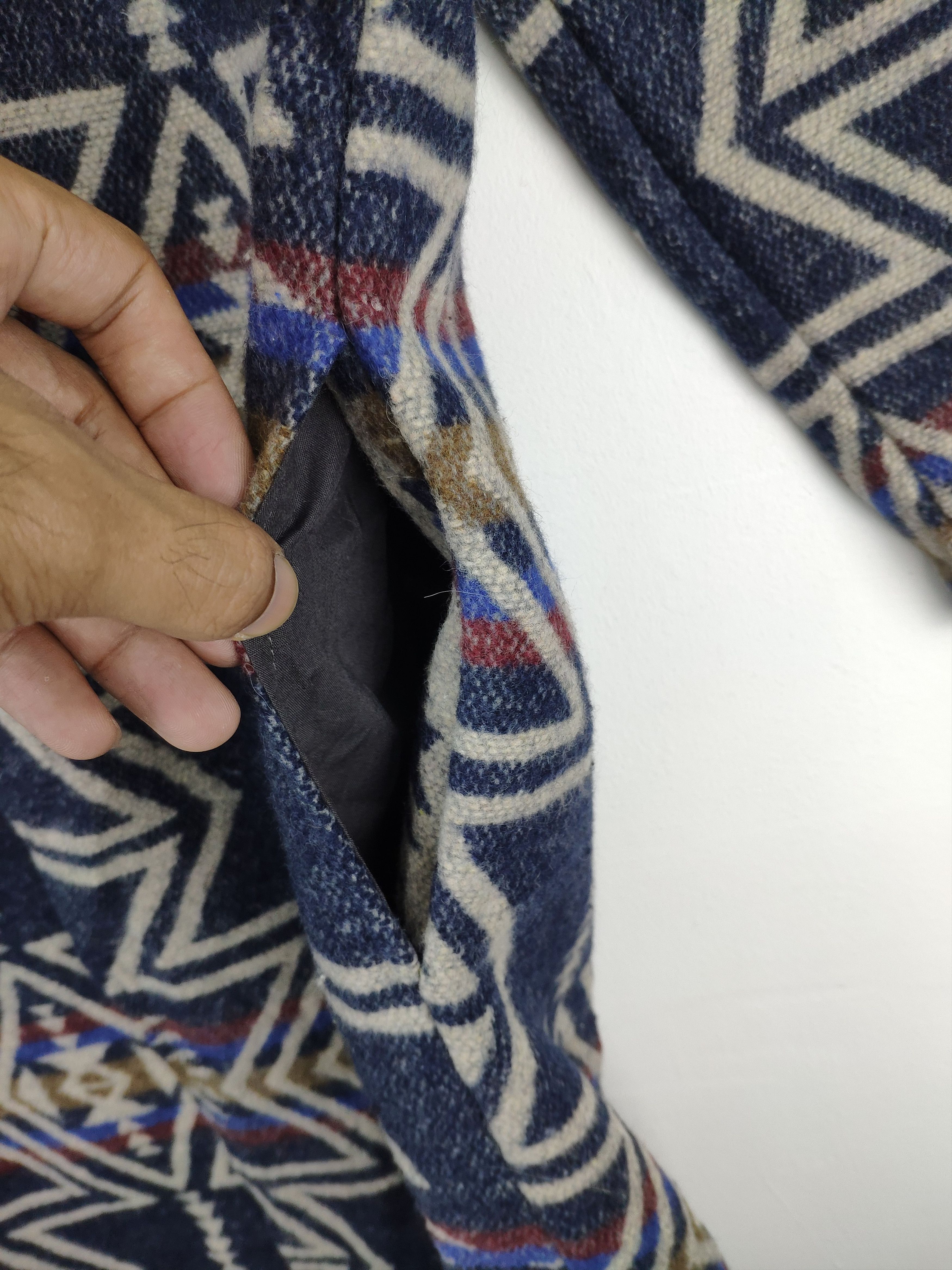 Japanese Brand Vintage Wool Knit Cardigan Navajo Native Durer Size M / US 6-8 / IT 42-44 - 9 Thumbnail