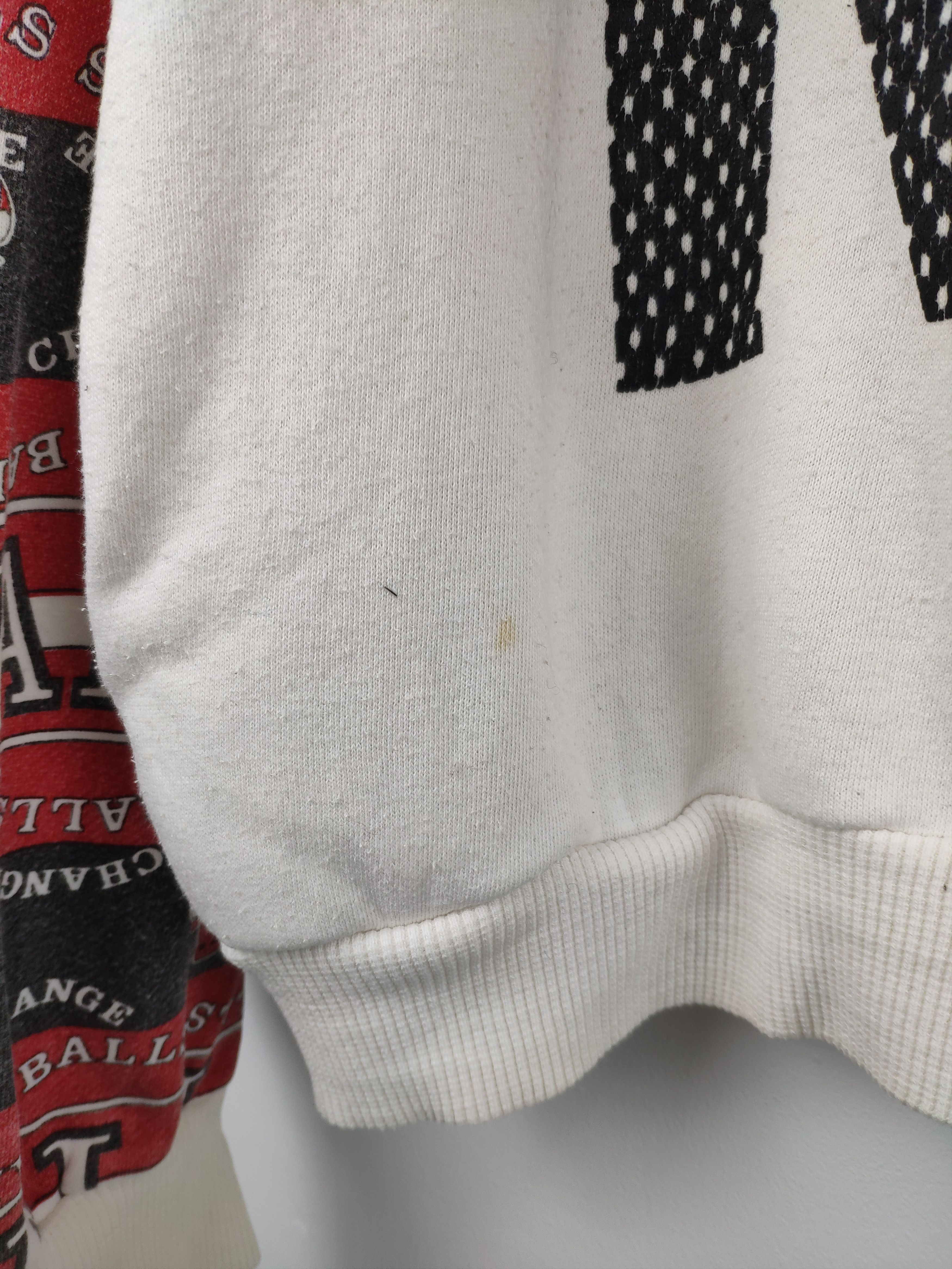 NBA Steal 💥 Vintage Chicago Bull Hoodie Parody Change Bull Size US XL / EU 56 / 4 - 7 Thumbnail