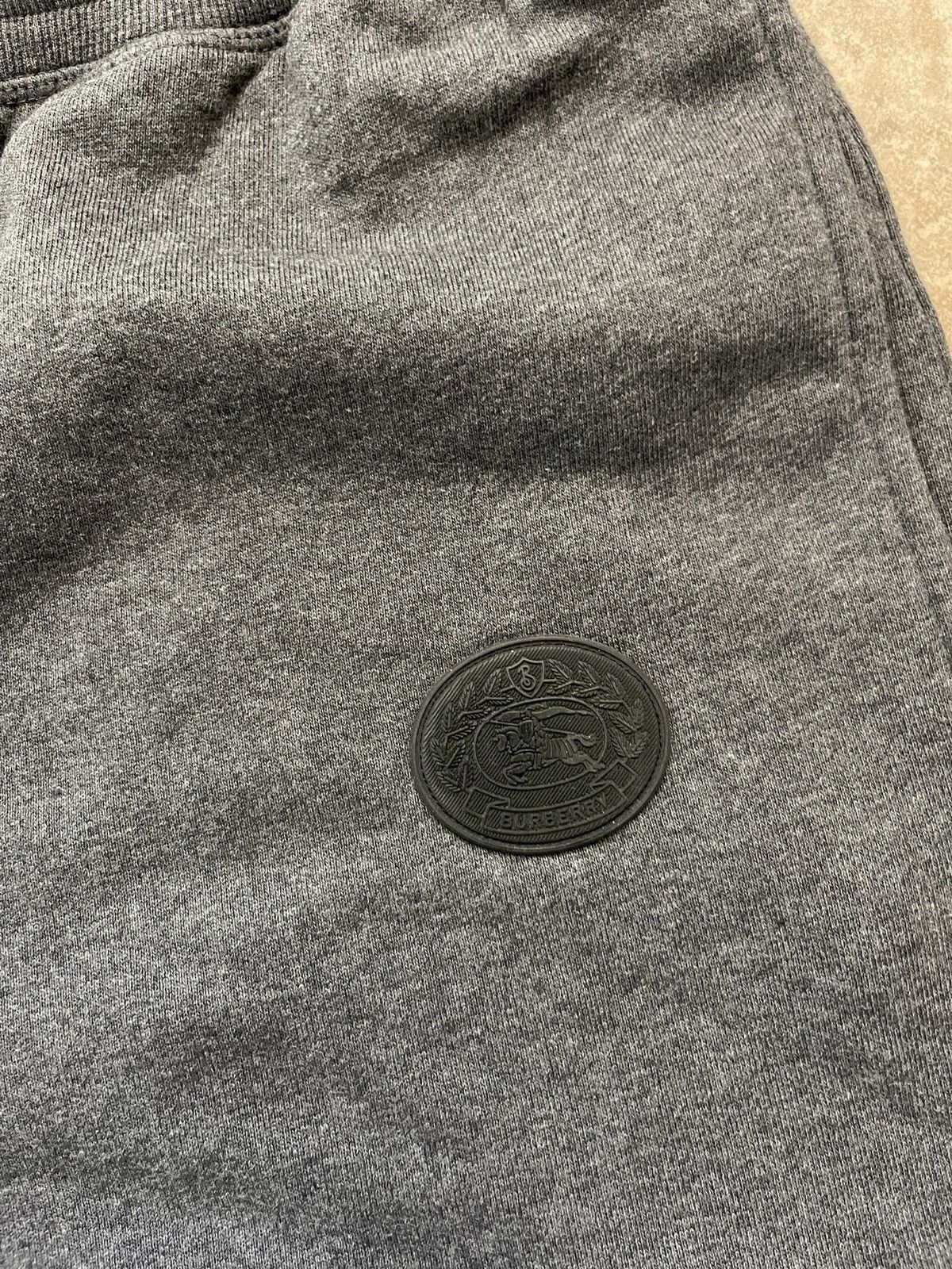 Burberry Burberry London Cargo Sweatpants Joggers Size US 32 / EU 48 - 8 Thumbnail