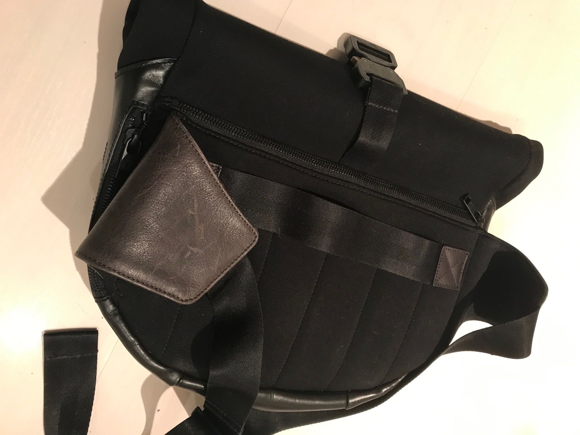 Adidas Yohji Yamamoto Y-3 Fidlock Fanny Leather Cross Body Pack Size ONE SIZE - 5 Thumbnail