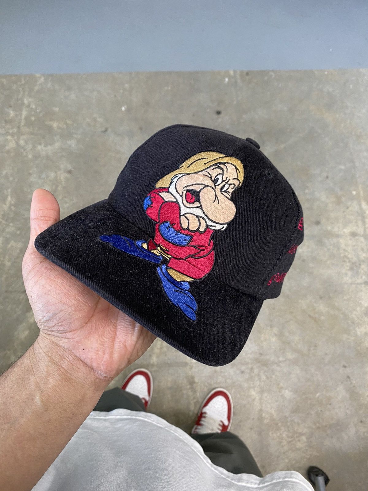 Disney × Streetwear × Vintage Vintage 90’s Disney Grumpy Snap-Back Hat ...