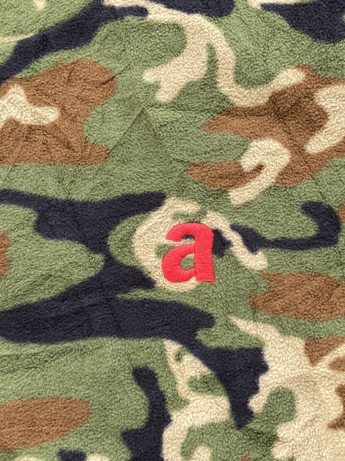 Andy Warhol × Japanese Brand × Vintage Andy Warhol x Uniqlo Camouflaged Fleece Crewneck Size US M / EU 48-50 / 2 - 2 Thumbnail