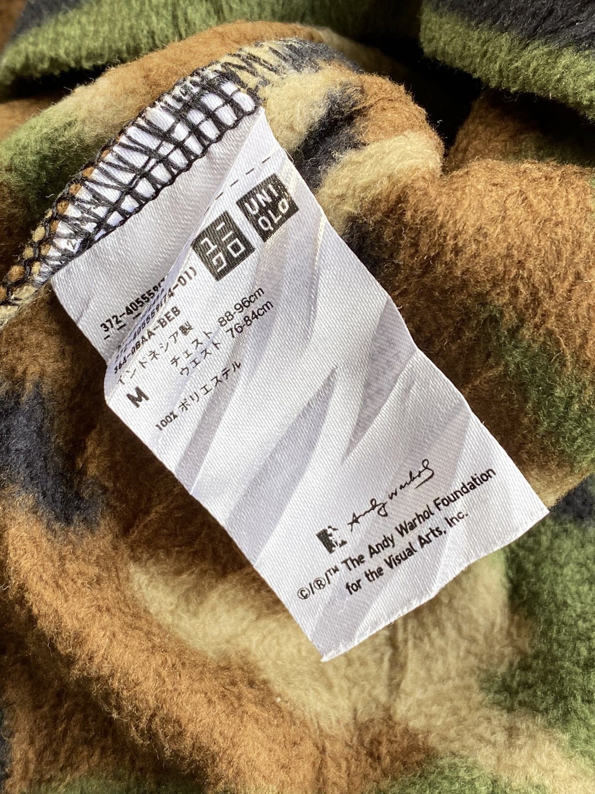 Andy Warhol × Japanese Brand × Vintage Andy Warhol x Uniqlo Camouflaged Fleece Crewneck Size US M / EU 48-50 / 2 - 3 Thumbnail