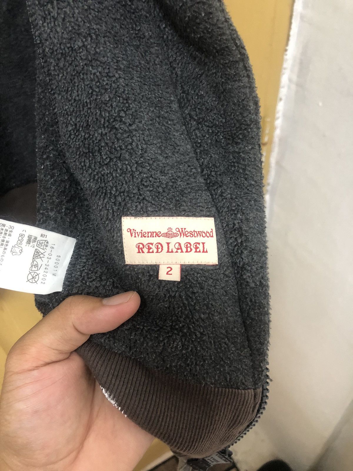 Vivienne Westwood Vintage Vivianne Westwood Red Label Distressed Fleece Jacket Size L / US 10 / IT 46 - 13 Thumbnail