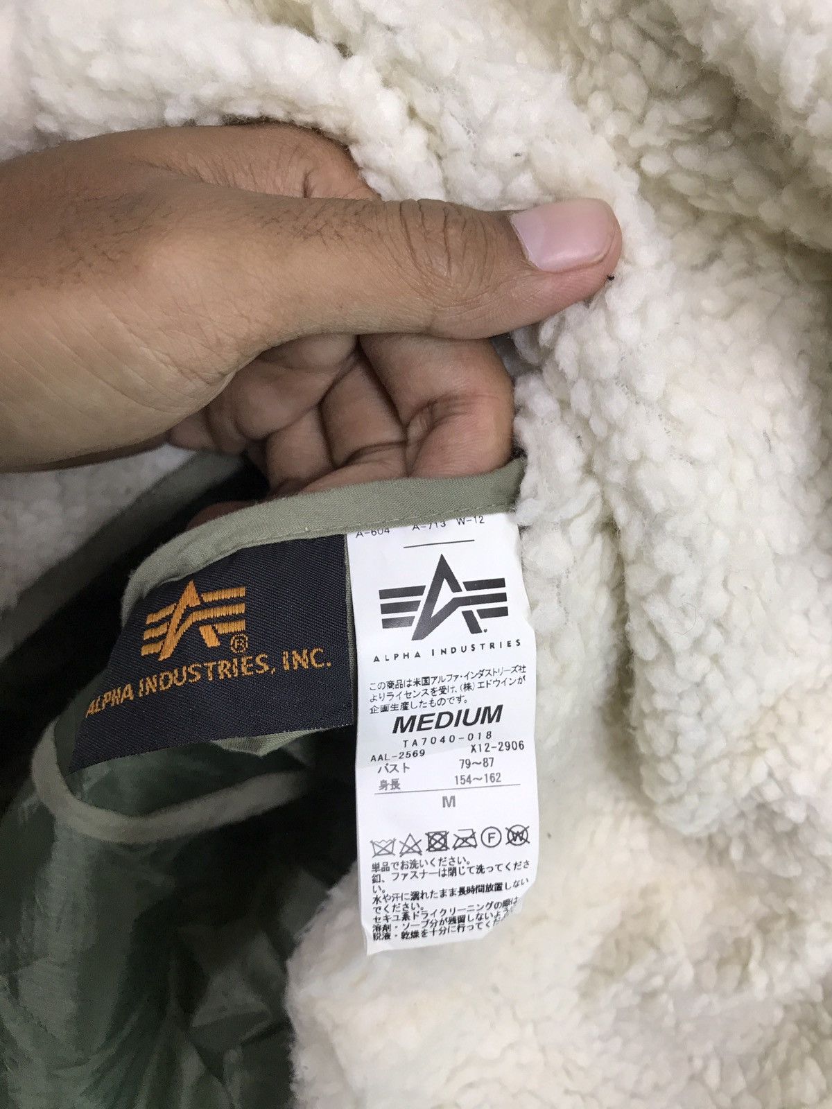 Alpha Industries ALPHA INDUSTRIES REVERSIBLE SHERPA LONG JACKET Size US M / EU 48-50 / 2 - 11 Thumbnail