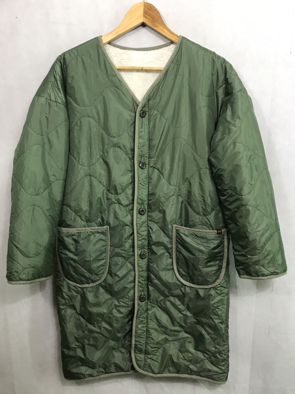 Alpha Industries ALPHA INDUSTRIES REVERSIBLE SHERPA LONG JACKET Size US M / EU 48-50 / 2 - 7 Thumbnail