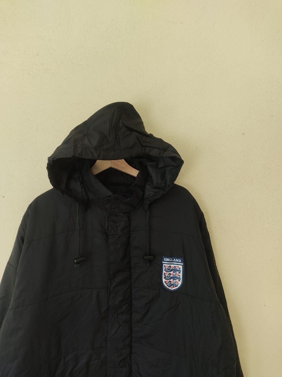 Vintage VINTAGE ENGLAND FOOTBAL LONG BLACK JACKET Size US L / EU 52-54 / 3 - 2 Thumbnail