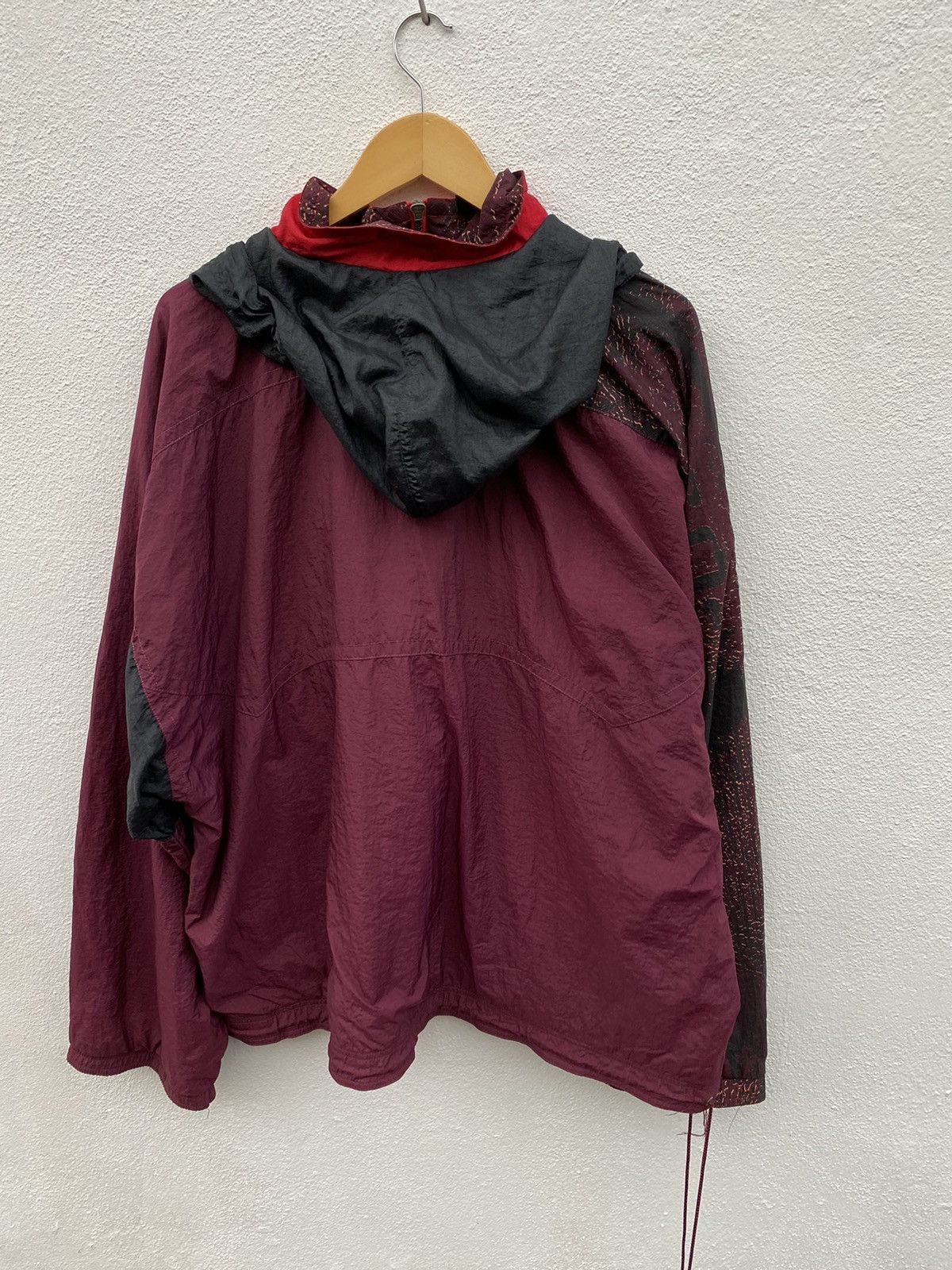 Nike Vintage Nike Hoodie Windbraker big logo swosh jacket Size US XXL / EU 58 / 5 - 2 Thumbnail