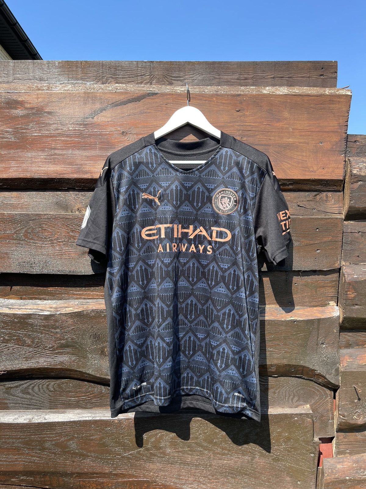Puma 2021 De Bruyne #17 Puma Manchester City print jersey vintage Size US L / EU 52-54 / 3 - 1 Thumbnail