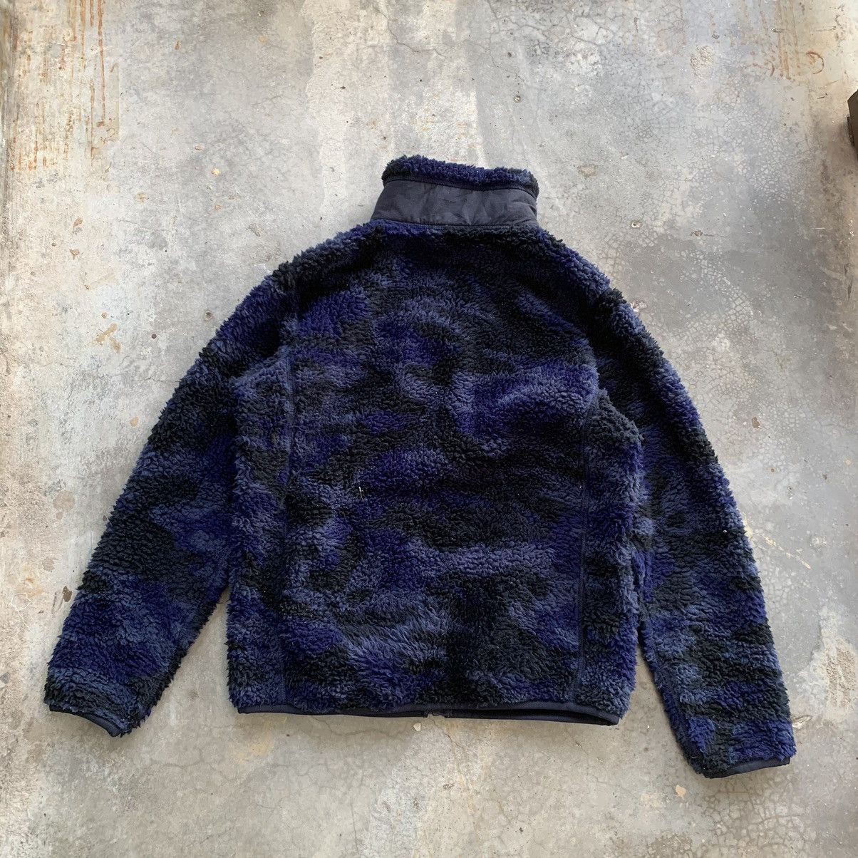 Japanese Brand UNIQLO Camo Fleece Sherpa Jacket Size US M / EU 48-50 / 2 - 2 Thumbnail