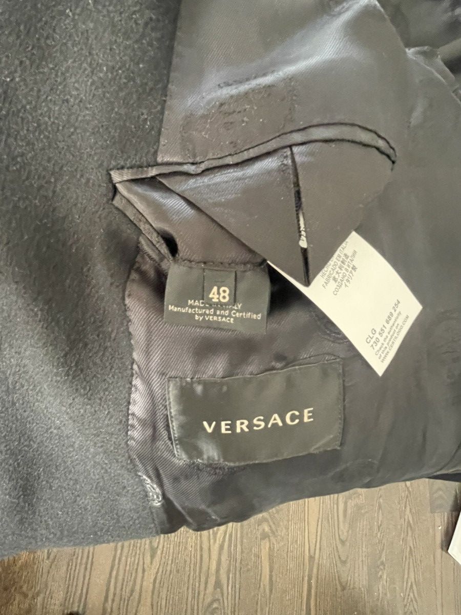 Versace Versace coat size 48 Size US M / EU 48-50 / 2 - 10 Thumbnail