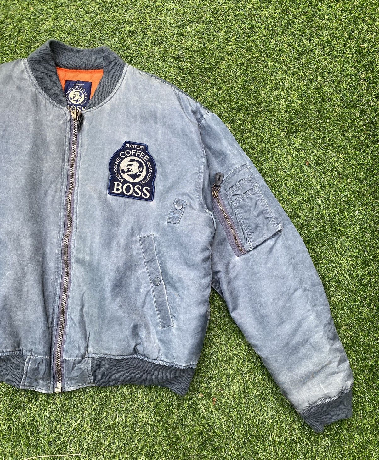 Japanese Brand NEED GONE🔥Vintage Suntory Boss Coffee Zip Up Bomber Jacket Size US L / EU 52-54 / 3 - 3 Thumbnail