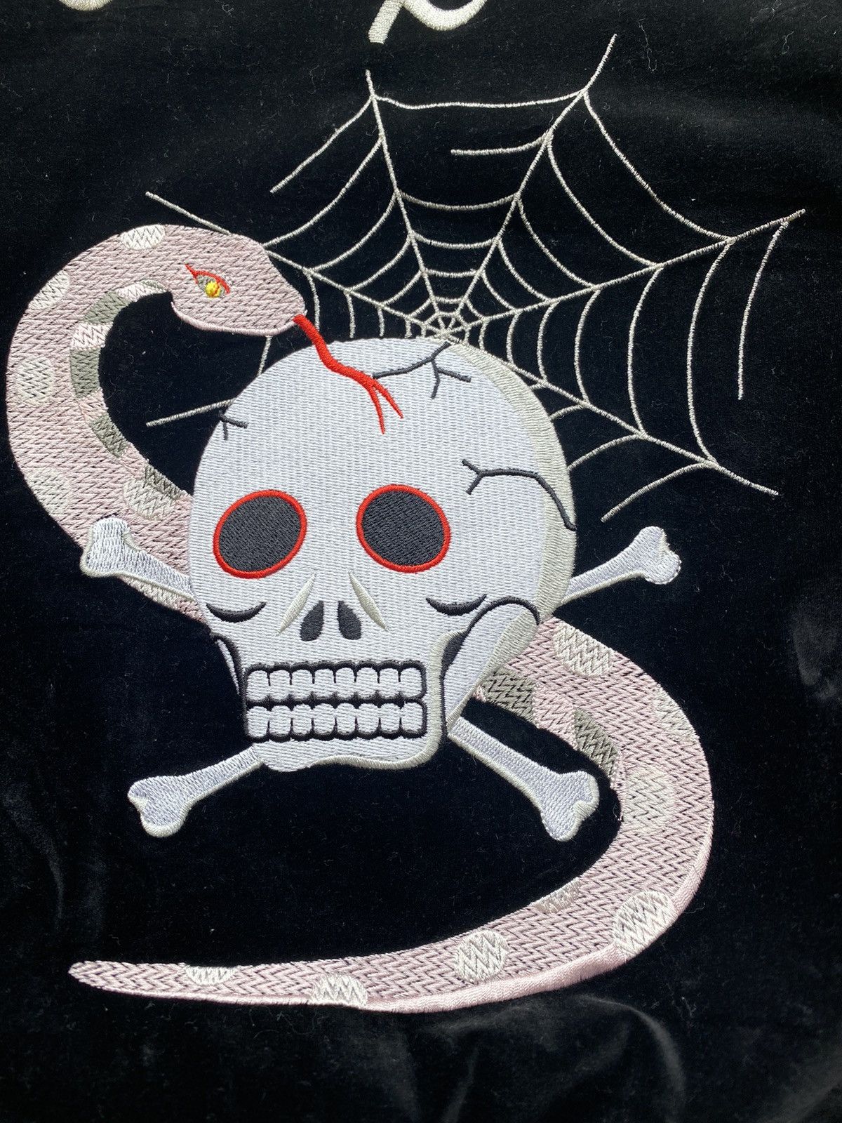 Japanese Brand × Vintage Rare 90s LOVERS ROCK Snake Skull Sukajan Velvet Jacket Size US S / EU 44-46 / 1 - 17 Thumbnail