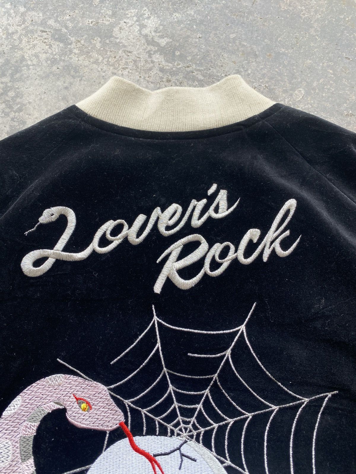 Japanese Brand × Vintage Rare 90s LOVERS ROCK Snake Skull Sukajan Velvet Jacket Size US S / EU 44-46 / 1 - 18 Thumbnail