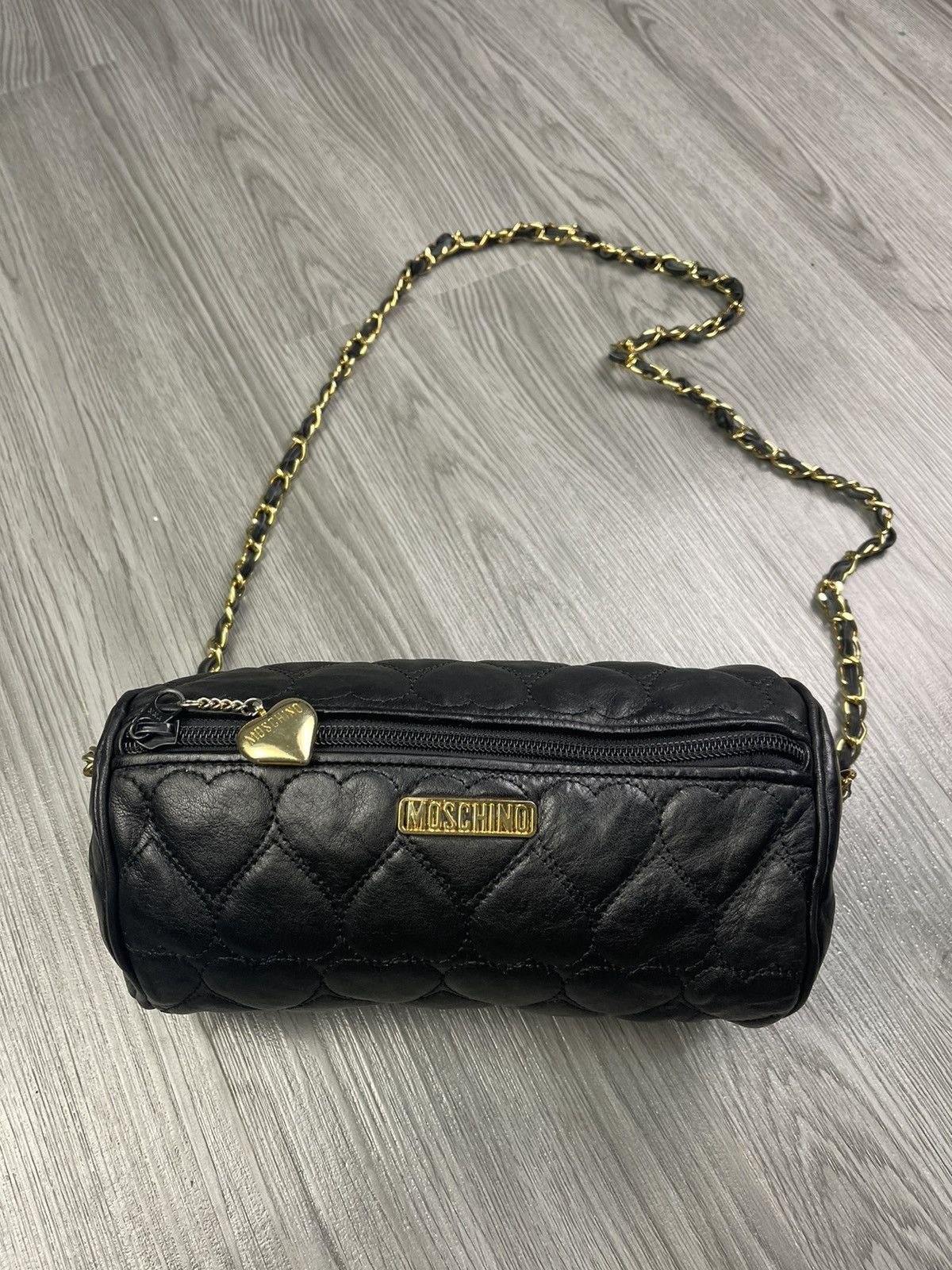Moschino Steals🔥Moschino quilted Cylinder Black crossbody bag Size ONE SIZE - 8 Thumbnail