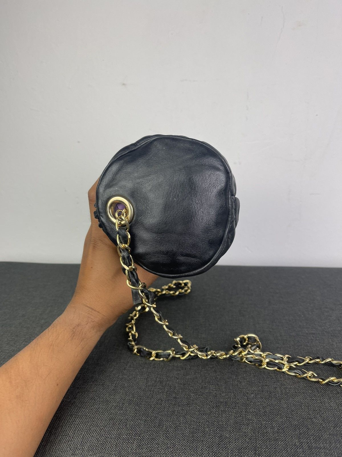 Moschino Steals🔥Moschino quilted Cylinder Black crossbody bag Size ONE SIZE - 5 Thumbnail