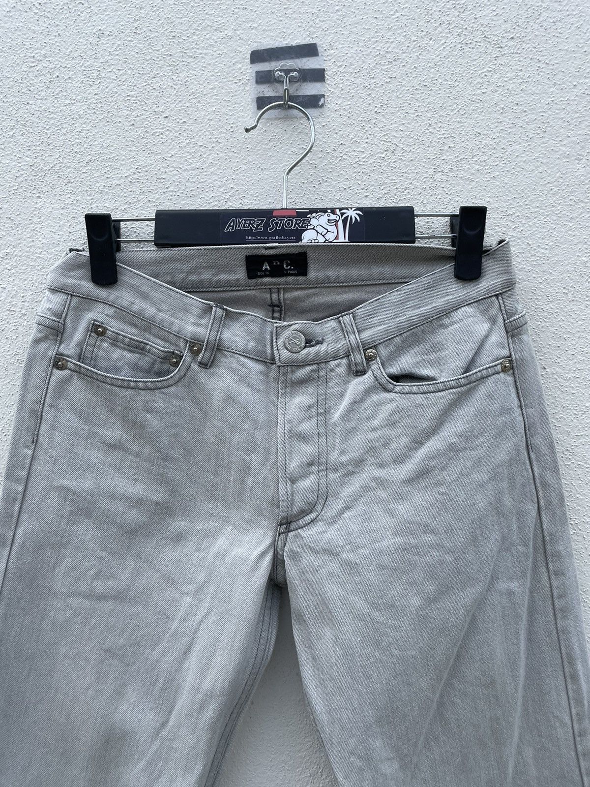 A.P.C. Vintage Flare A.P.C Jeans made in Japan Size US 26 / EU 42 - 2 Thumbnail