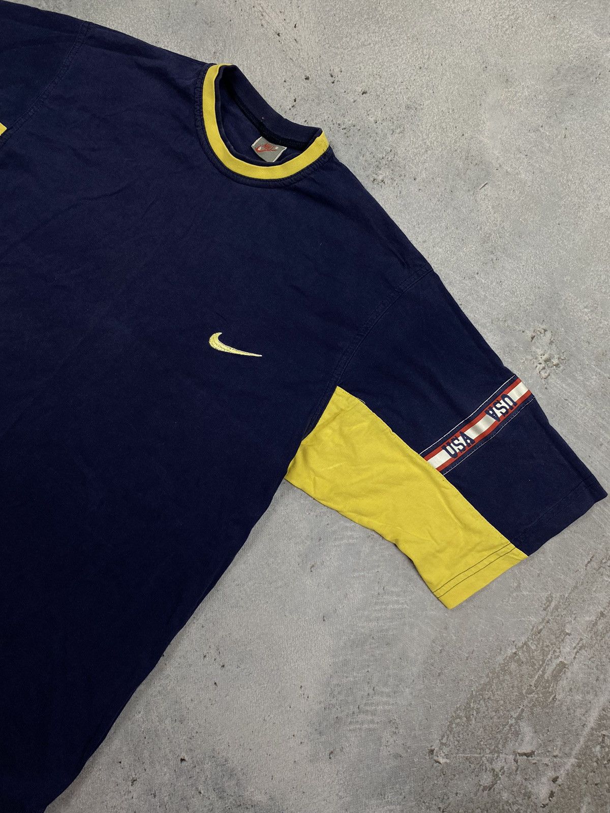 Nike Nike USA 80s vintage rare t shirt Size US L / EU 52-54 / 3 - 2 Thumbnail