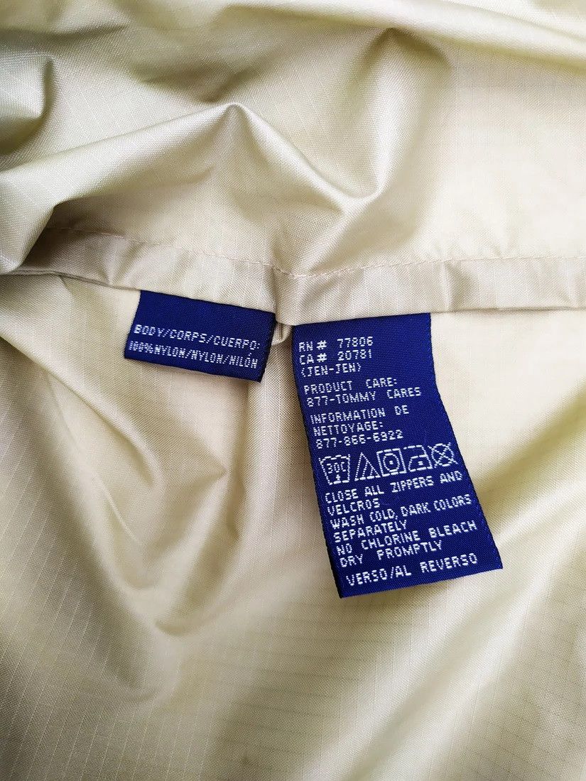 Tommy Hilfiger Tommy Hilfiger Khaki Nylon Logo Jacket Windbreaker Size US L / EU 52-54 / 3 - 13 Thumbnail