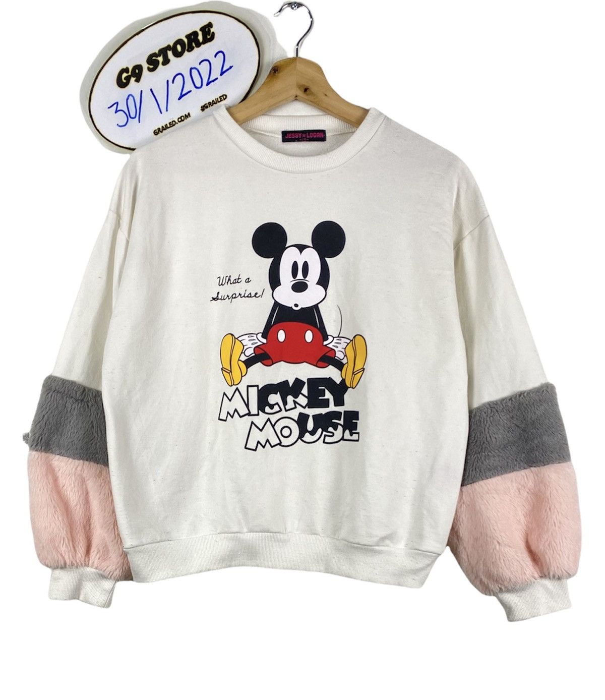 STEAL 🔥 Vintage Mickey Mouse Sweatshirt By Disney