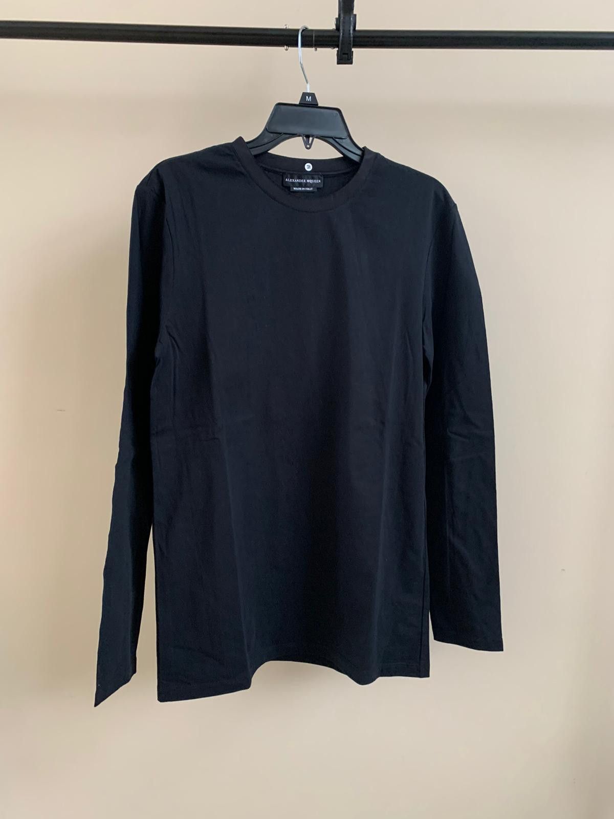 image of Alexander Mcqueen Basic Long sleeve Tee In Black, Men's (Size Medium)