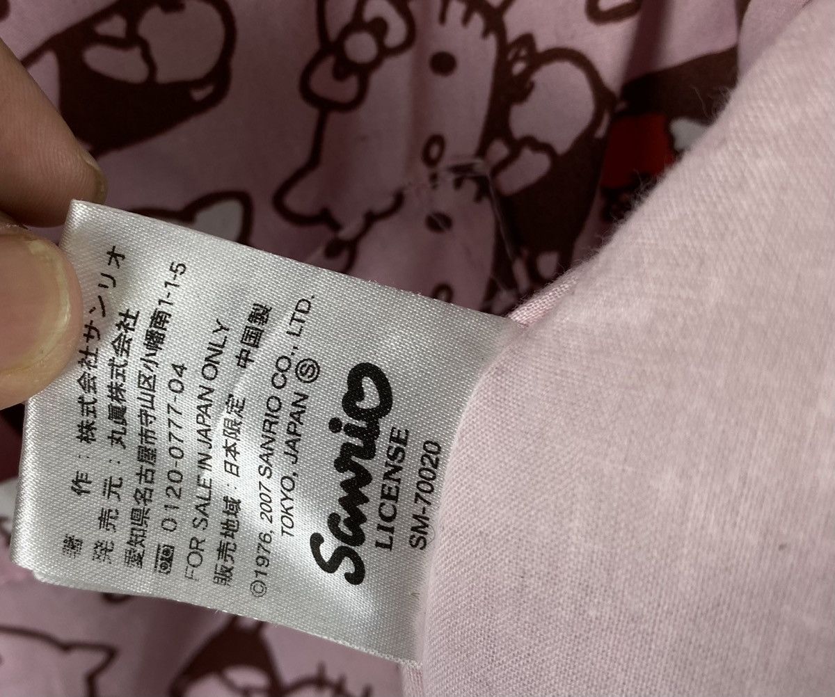 Japanese Brand Vintage Kimono Hello Kitty Full print Cardigan Kimono Jacket Size US L / EU 52-54 / 3 - 5 Thumbnail