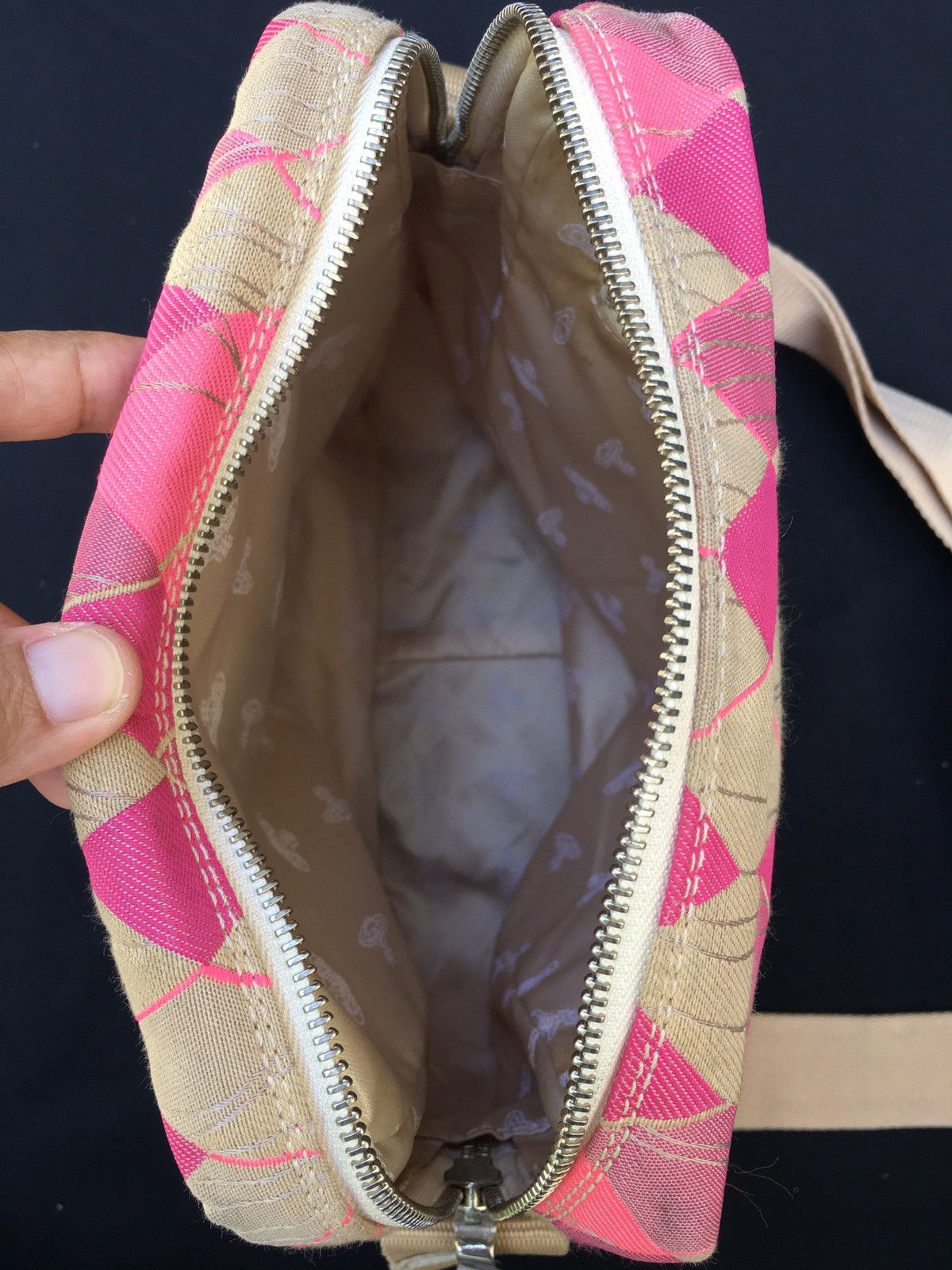 Vivienne Westwood Vintage Rare Vivienne Westwood Sling Bag Size ONE SIZE - 20 Thumbnail