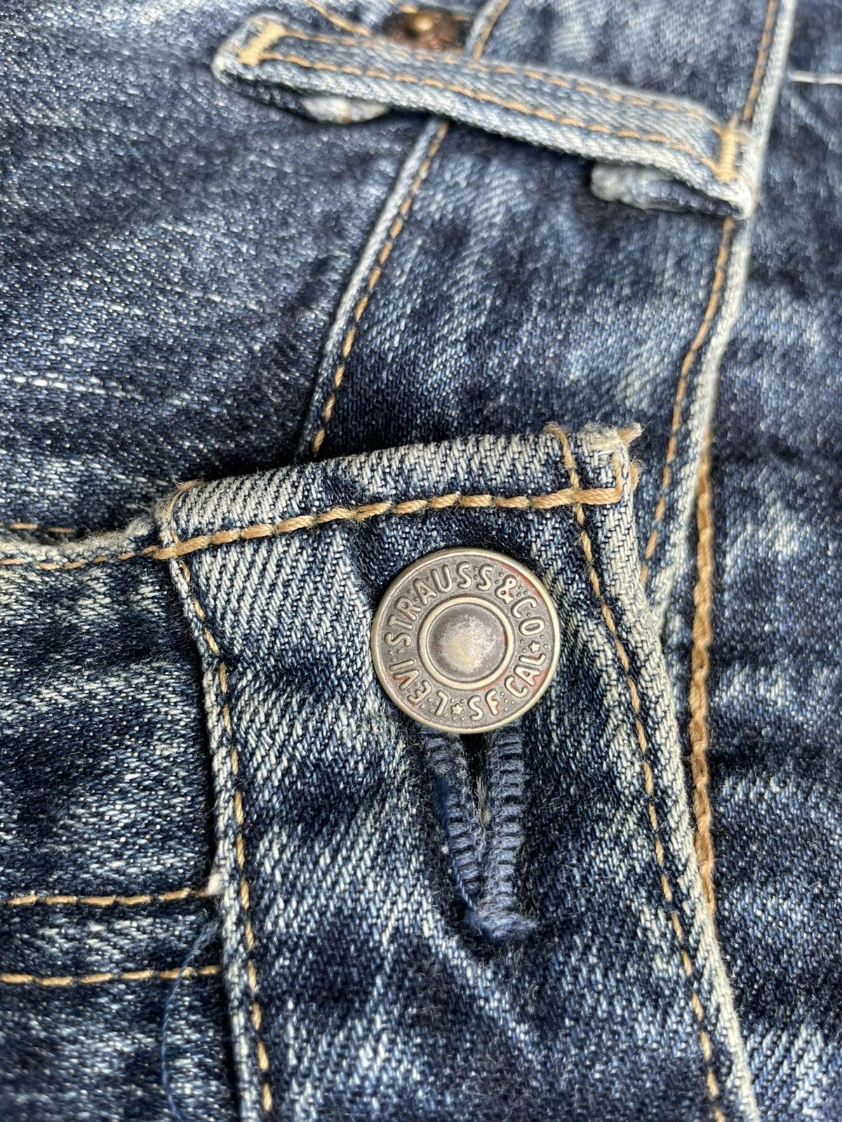 Levi's × Vintage Levis 505 e 2005 Japan Vintage Distressed Denim Size US 31 - 21 Thumbnail